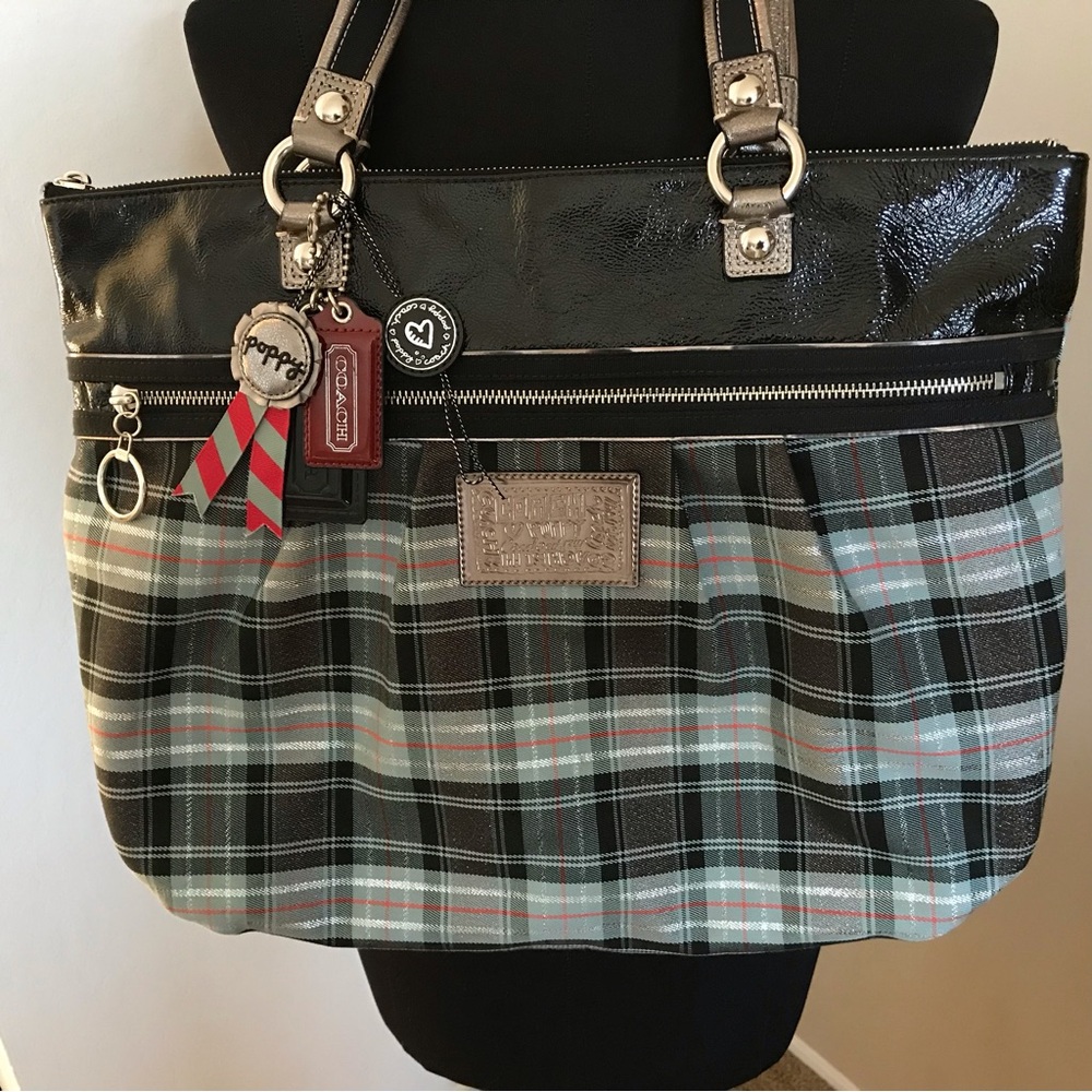 COACH poppy shoulder bag very good condition